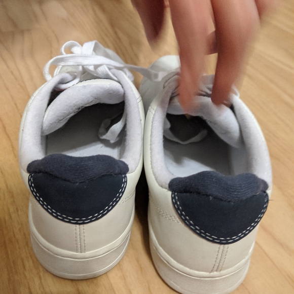 Tommy Hilfiger size 6 - Picture 2 of 5